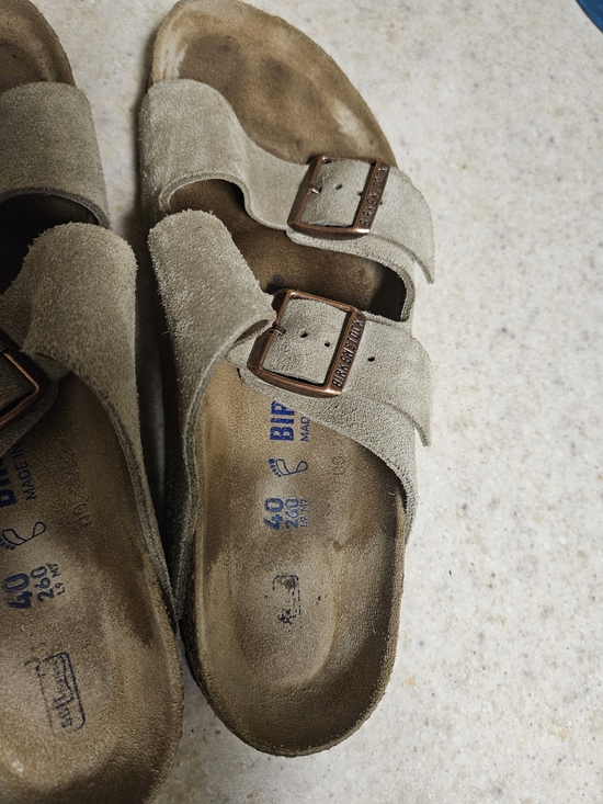 Birkenstock Men’s 7.5, Women's 9.5 Suede Two-strap Sandal in Taupe - Picture 4 of 5